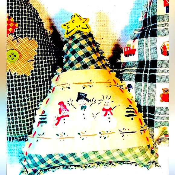 VINTAGE CHRISTMAS TREE PILLOW SNOWMAN FARMHOUSE HOLIDAY DECOR 17” PRIMITIVE 1980 - Picture 2 of 7
